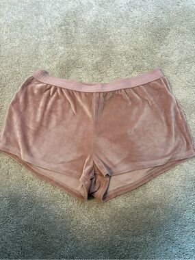 Juicy Couture Satin-Trim Sleep Shorts in Dusty Rose